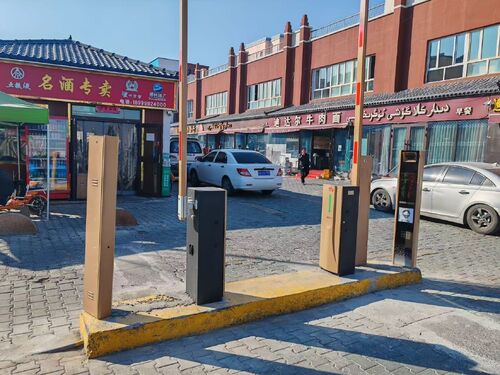 के बारे में नवीनतम कंपनी का मामला E40Pro Barrier Gate for Street-side Commercial Parking Lot